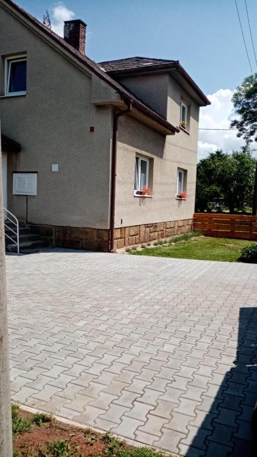 Ubytovani S Wellness Dolni Dobrouc Kültér fotó